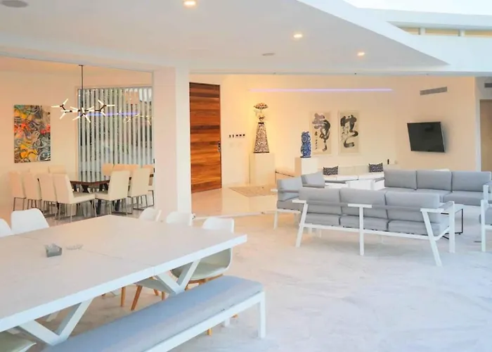 Tanzanita De Law Holiday home *