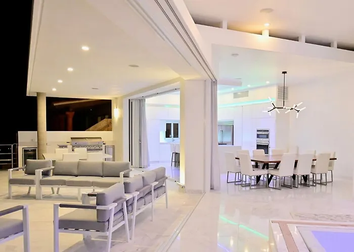 Tanzanita De Law Holiday home Cabo San Lucas